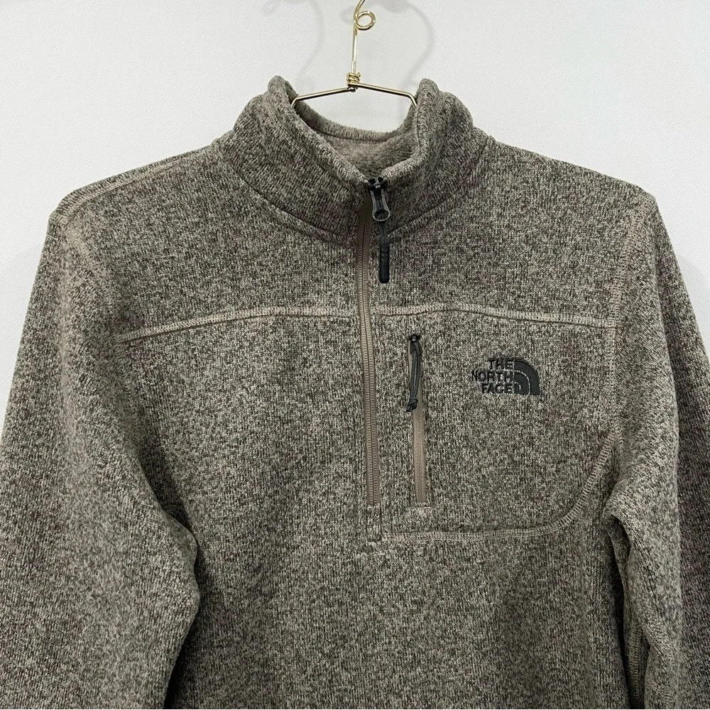 The North Face Men’s 1/4 Zip Pullover Fleece in Gray/Oatmeal Size Small